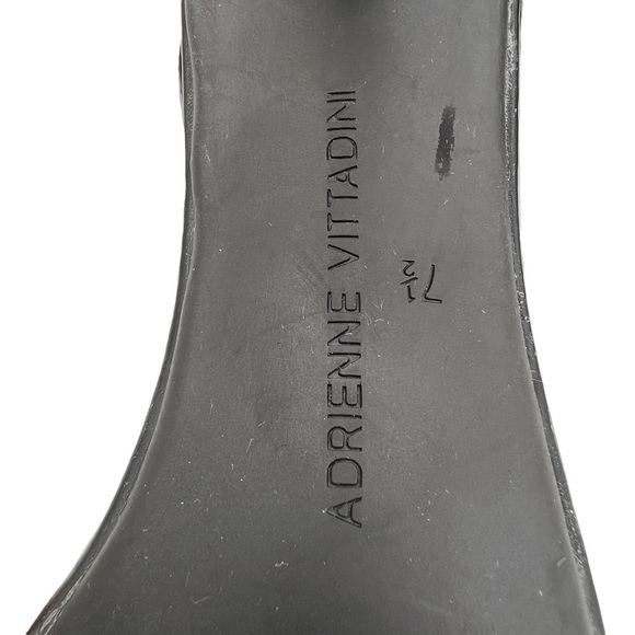 Adrienne Vittadini Black Sereen Perforated Ankle Strap Block Heels Size 7 1/2 - Picture 2 of 9